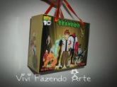 30 Sacolas surpresa personalizadas.
