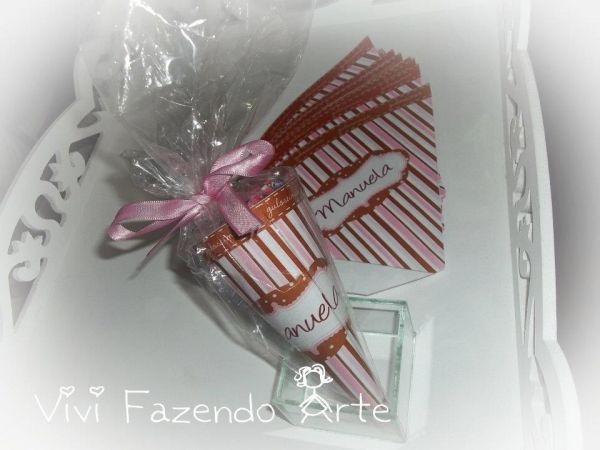 15 Cones personalizados.