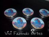 50 Latinhas personalizadas.